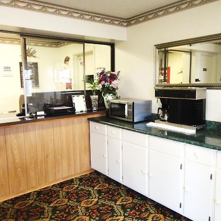 Budget Inn Daleville Екстер'єр фото