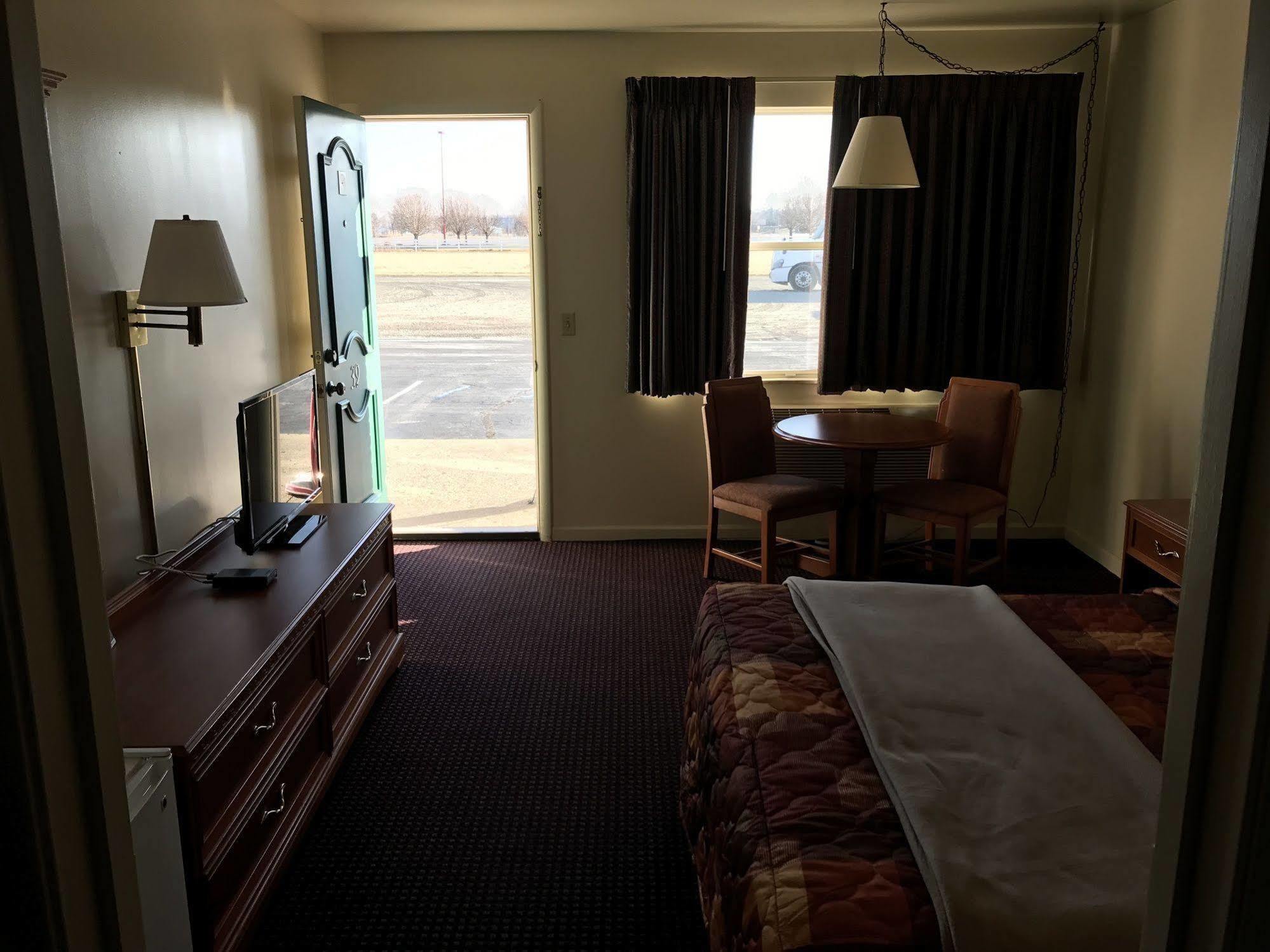 Budget Inn Daleville Екстер'єр фото