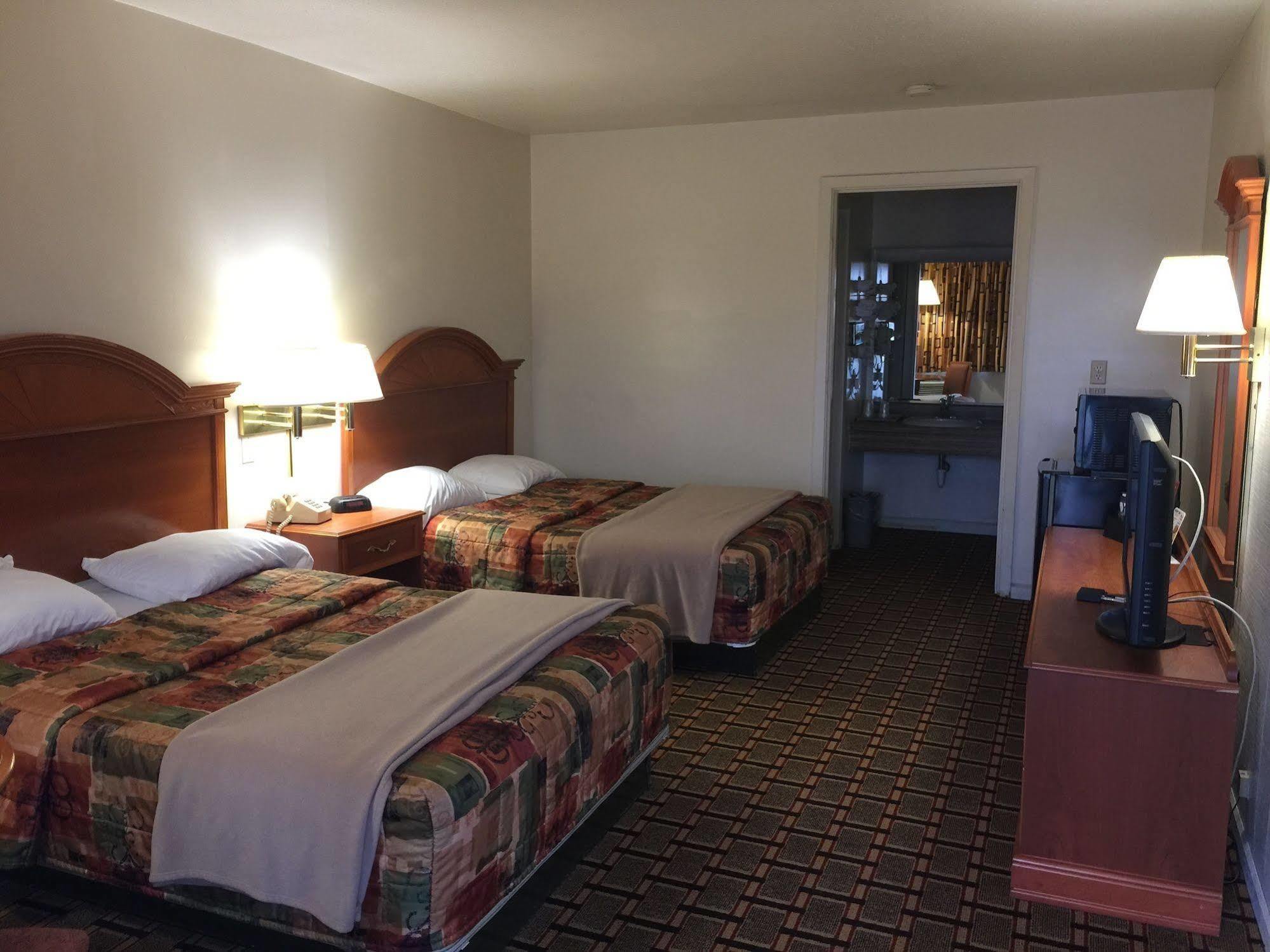 Budget Inn Daleville Екстер'єр фото
